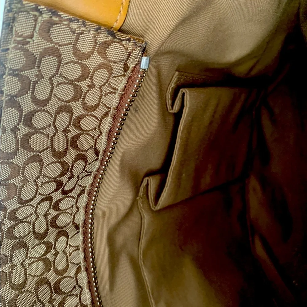 Coach Signature Shoulder Bag and Wallet - Picture 5 of 13